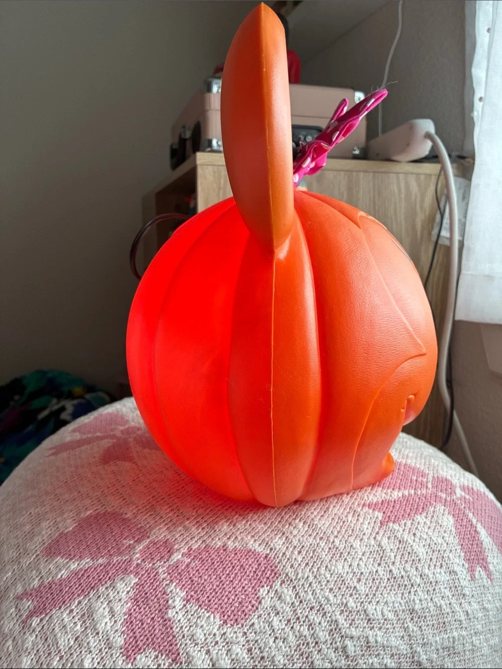 Disney Minnie Mouse pumpkin blow mold